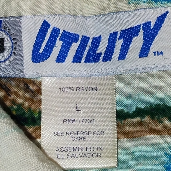 Utility Hawaiian shirt button down short sleeves Size: L - Picture 4 of 6